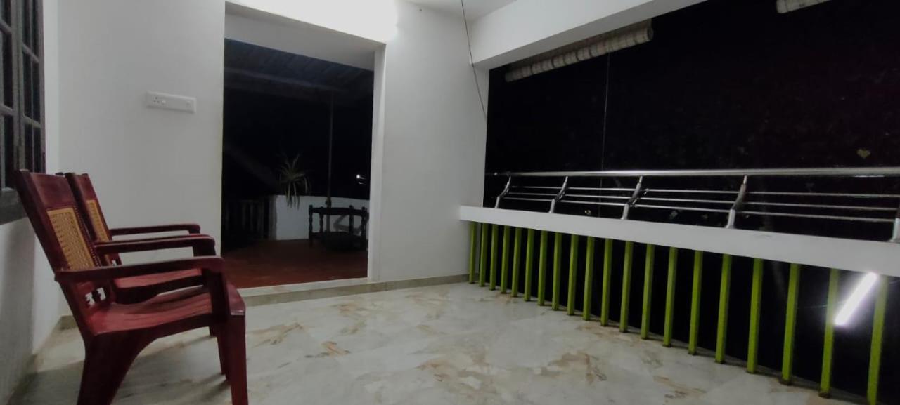 Marari Sibiya Beach Villa Марарикулам Экстерьер фото