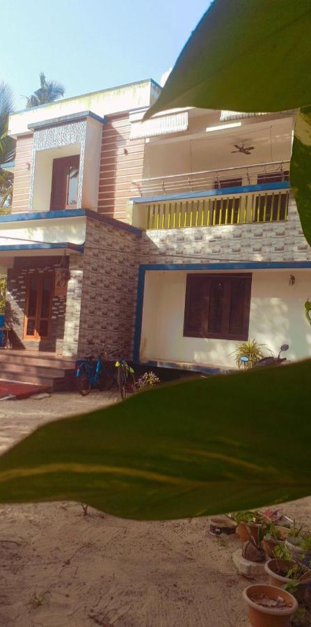 Marari Sibiya Beach Villa Марарикулам Экстерьер фото